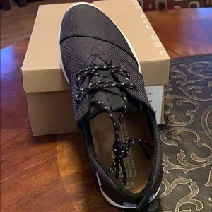 Toms DeL Rey black poly canvas